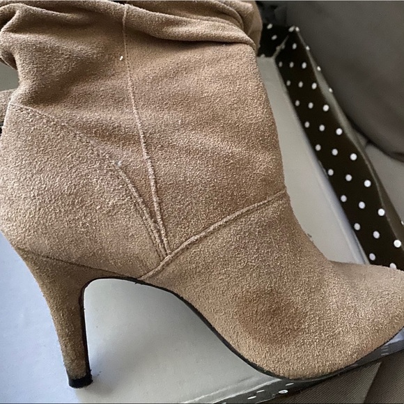 kelly&katie mid beige boots - Picture 2 of 5